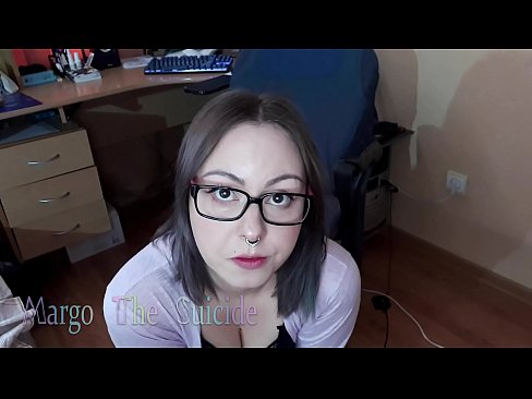 ❤️ Nwatakịrị nwanyị sexy nwere ugegbe na-eme Dildo nke ukwuu na igwefoto Anal video ❌️❤